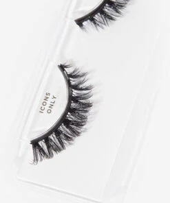 L.W.I Icons Only Russian Hybrid Magnetic Lash & Liner Set -Huda Beauty Store LLAS0002F 2d