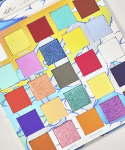 Head In The Clouds Palette & Pouch -Huda Beauty Store MITC0002F 2