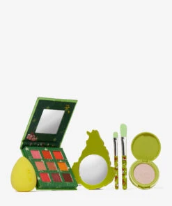 Makeup Revolution The Grinch X Revolution 12 Day Advent Calendar -Huda Beauty Store REBE2440F 2a