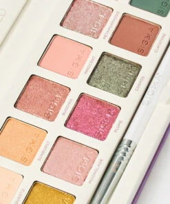 Enchanted Eyeshadow Palette -Huda Beauty Store SIGM0255F 2