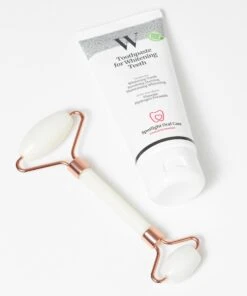 Make Smiles Happen For Her Gift Set 9 Make Smiles Happen For Her Gift Set -Huda Beauty Store SPOT0028F 2e